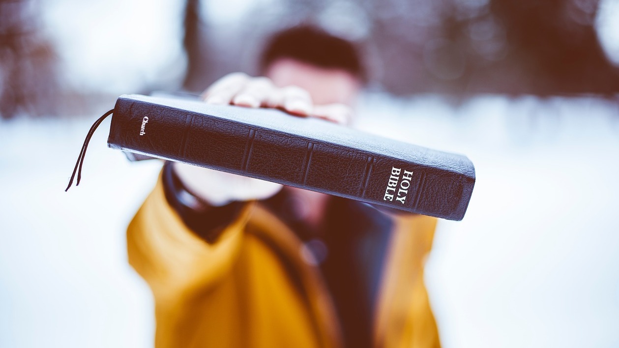 por que debemos predicar la biblia